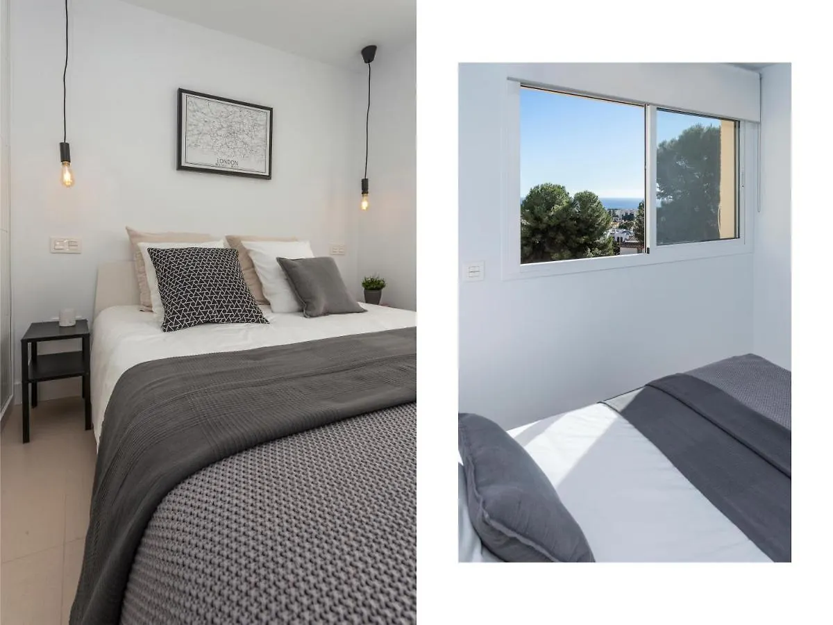 Seaview Flat With Sunny Balcony - Central Marbella